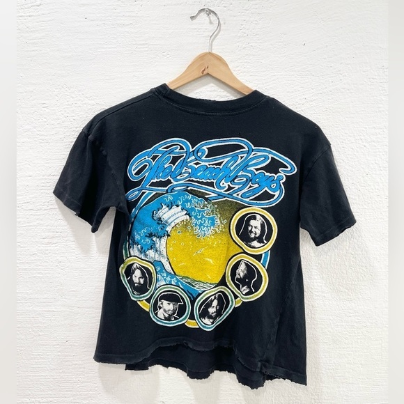 Madeworn Beach Boys On Tour T Shirt - Picture 4 of 4